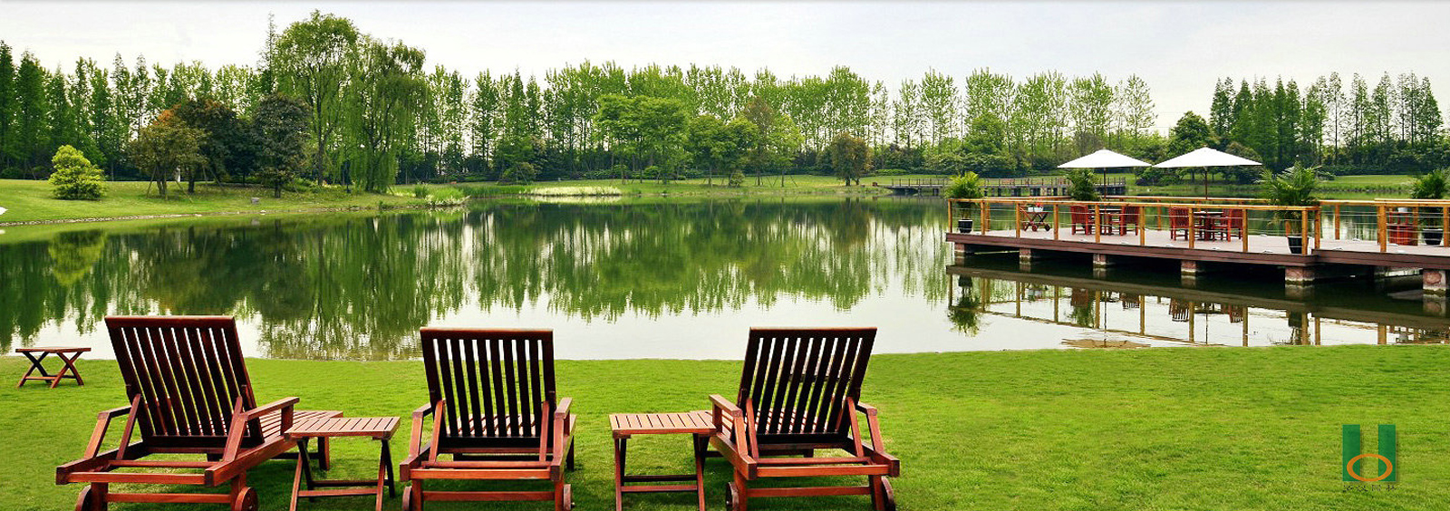 url(http://www.rilesphoto.com/theme/TP000163/pic/banner1.jpg)